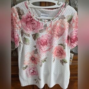 Alfred Dunner White and Pink Floral Short Sleeve Top
